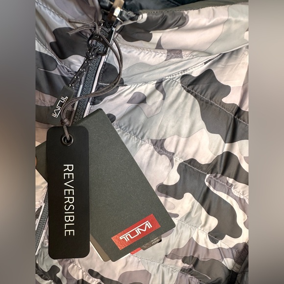 NWT TUMI PAX Men's Preston Reversible Packable Camo puffer Jacket XL - Picture 9 of 16